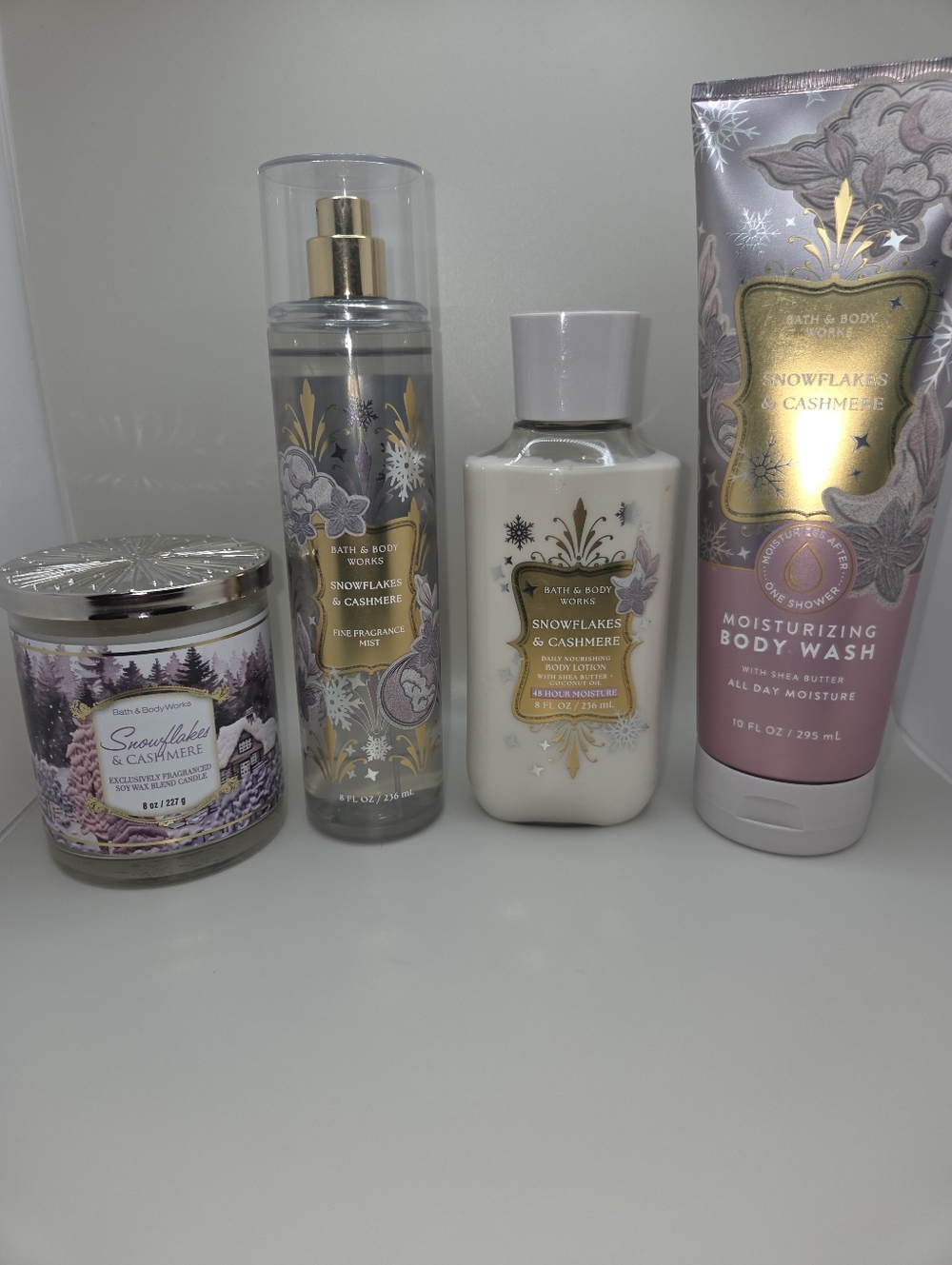 Bath & Body Works Snowflakes And Cashmere